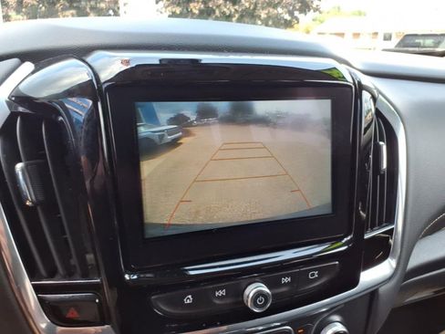 Used 2018 Chevrolet Traverse LT w/ LPO, Floor Liner Package image 22