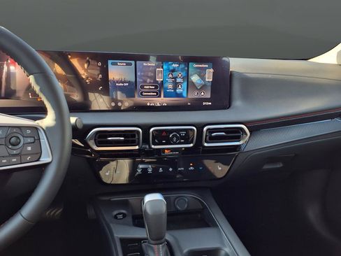 New 2026 Nissan Sentra SR w/ SR Premium Package FWD image 46