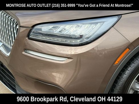 Used 2022 Lincoln Corsair AWD w/ Premium Package image 16