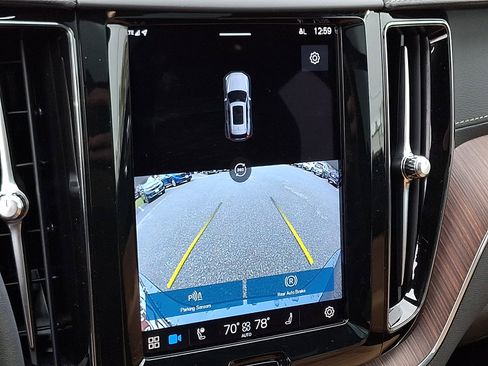 Used 2023 Volvo XC60 B5 Ultimate w/ Climate Package image 20