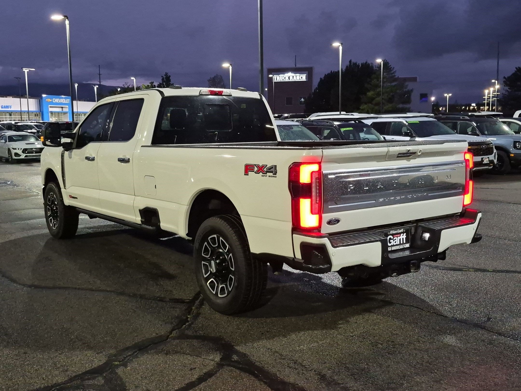 Used 2023 Ford F350 Platinum AWD/4WD image 8