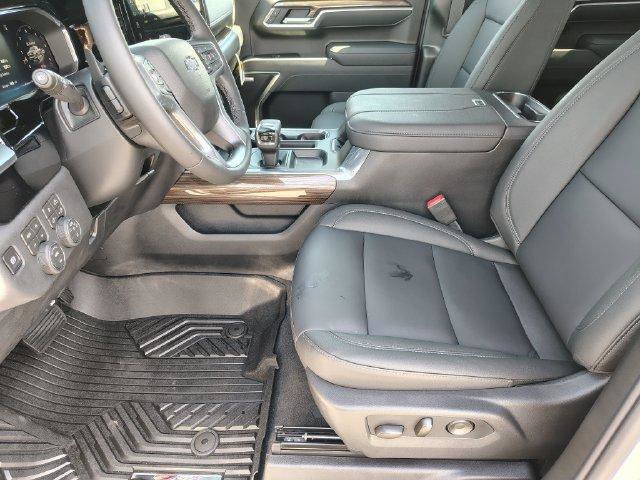 New 2026 Chevrolet Silverado 1500 RST w/ RST All Star Premium Package AWD/4WD image 16