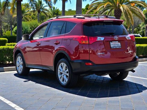 Used 2015 Toyota RAV4 Limited image 6