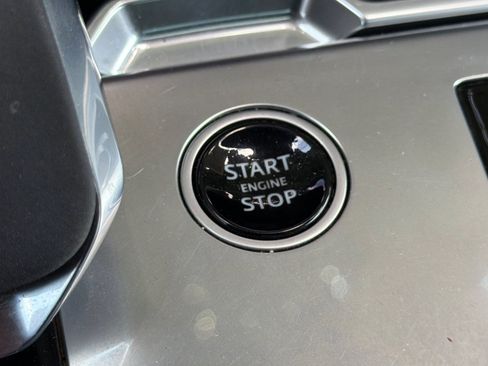 Used 2023 Land Rover Range Rover SE AWD/4WD image 15
