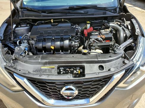 Used 2019 Nissan Sentra SV FWD image 50
