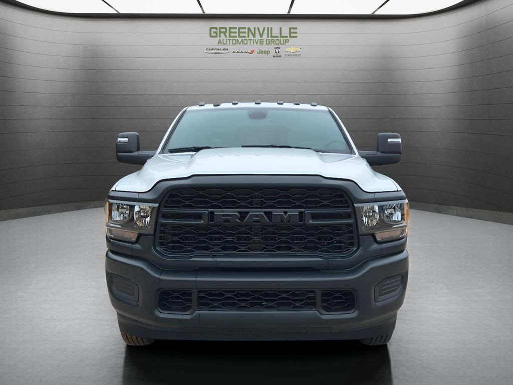 New 2024 RAM 3500 Tradesman w/ Convenience Group AWD/4WD image 9