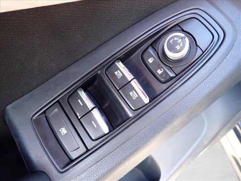 Used 2019 Subaru Ascent Premium AWD/4WD image 16