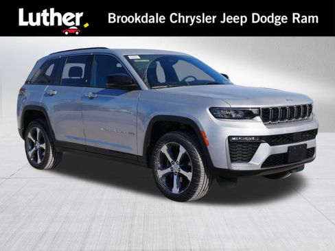 New 2026 Jeep Grand Cherokee Limited image 1