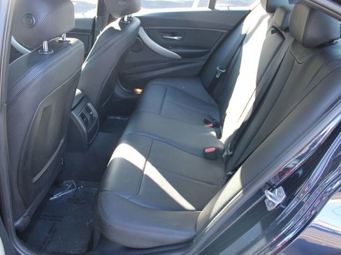 Used 2016 BMW 320i xDrive Sedan image 11