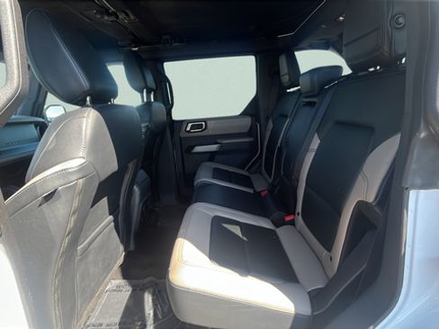 Used 2023 Ford Bronco Wildtrak AWD/4WD image 22