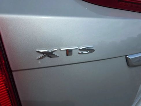 Used 2017 Cadillac XTS Luxury w/ Driver Awareness Package FWD image 11