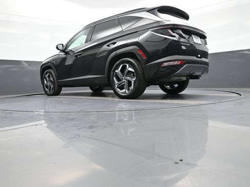 Certified 2024 Hyundai Tucson Limited AWD/4WD image 32