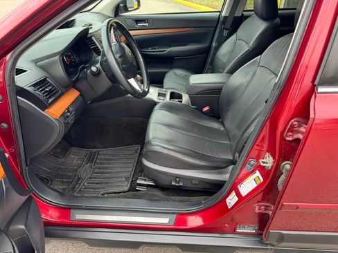 Used 2014 Subaru Outback 2.5i Limited w/ Moonroof Package image 15