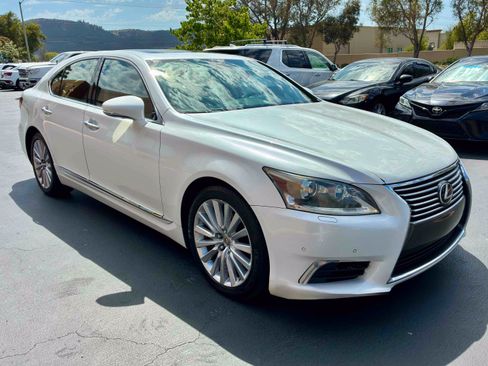 Used 2014 Lexus LS 460 AWD w/ Comfort Package image 6