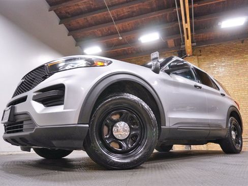 Used 2021 Ford Explorer 4WD Police Interceptor w/ Interior Upgrade Package image 3