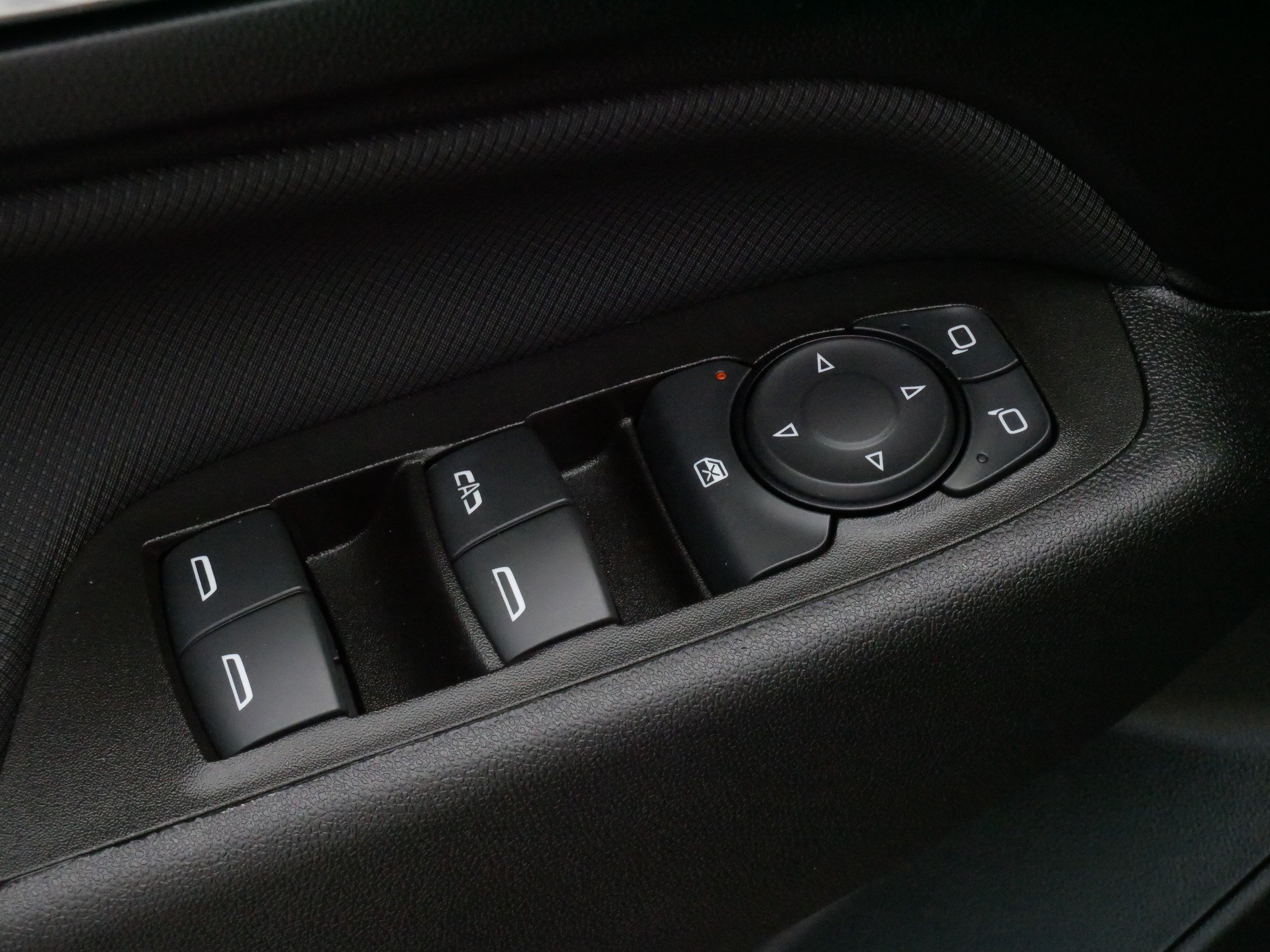 Used 2024 Chevrolet Equinox RS AWD/4WD image 19