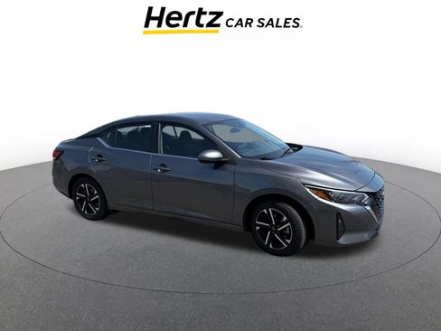 Used 2025 Nissan Sentra SV image 1