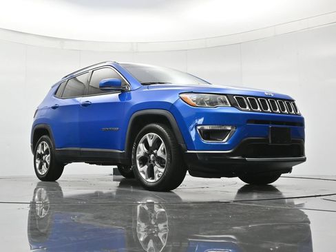 Used 2020 Jeep Compass Limited AWD/4WD image 38