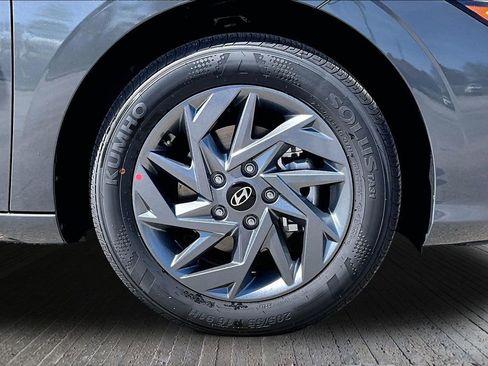 New 2026 Hyundai Elantra Hybrid FWD image 13