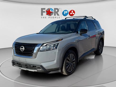 Used 2023 Nissan Pathfinder SL w/ SL Premium Package image 22
