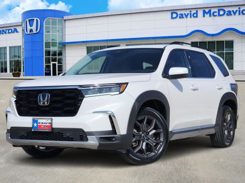 Certified 2024 Honda Pilot Touring image 1