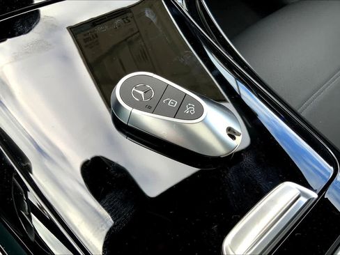 New 2026 Mercedes-Benz C 300 4MATIC Sedan image 21