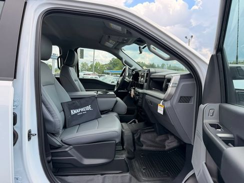 New 2026 Ford F250 XL AWD/4WD image 14