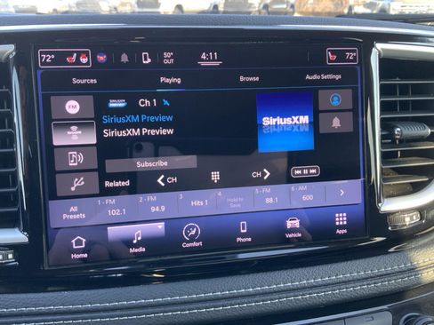 Used 2022 Chrysler Pacifica Touring-L image 36