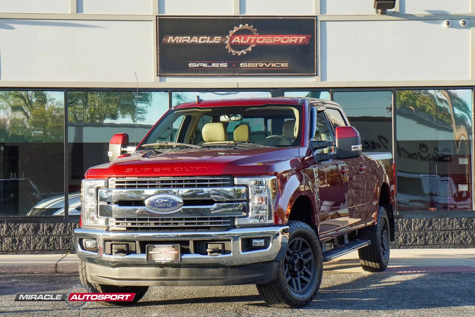Used 2019 Ford F250 Lariat w/ Lariat Value Package AWD/4WD image 1