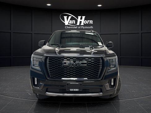 Used 2023 GMC Yukon XL Denali Ultimate AWD/4WD image 2