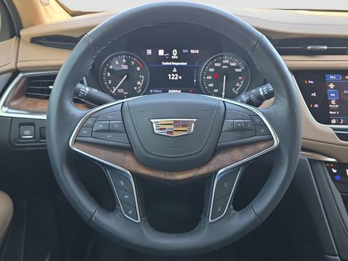 Used 2024 Cadillac XT5 Premium Luxury w/ Platinum Package AWD/4WD image 9