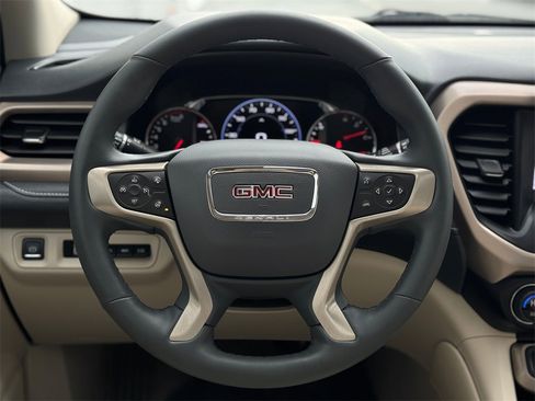Used 2023 GMC Acadia Denali w/ Denali Ultimate Package image 14