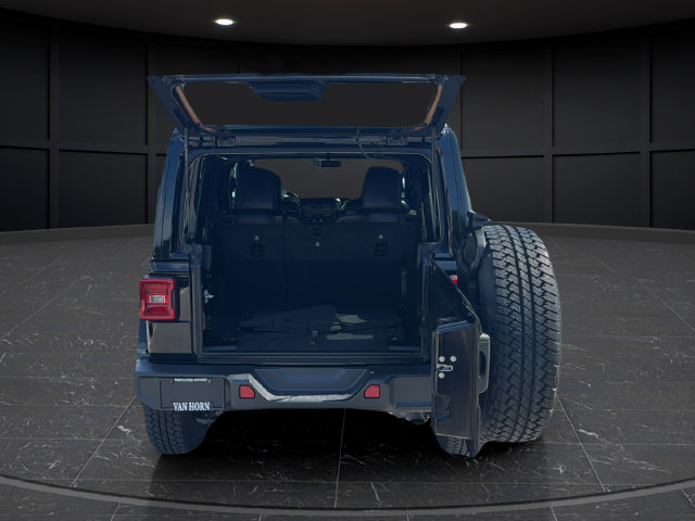 Used 2023 Jeep Wrangler Unlimited Sahara AWD/4WD image 9