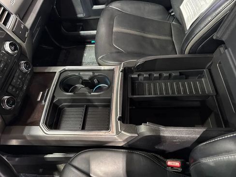 Used 2017 Ford F250 Platinum w/ Platinum Ultimate Package AWD/4WD image 99