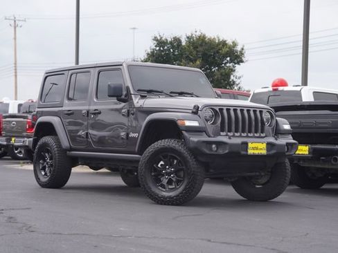 Used 2020 Jeep Wrangler Unlimited Sport AWD/4WD image 2