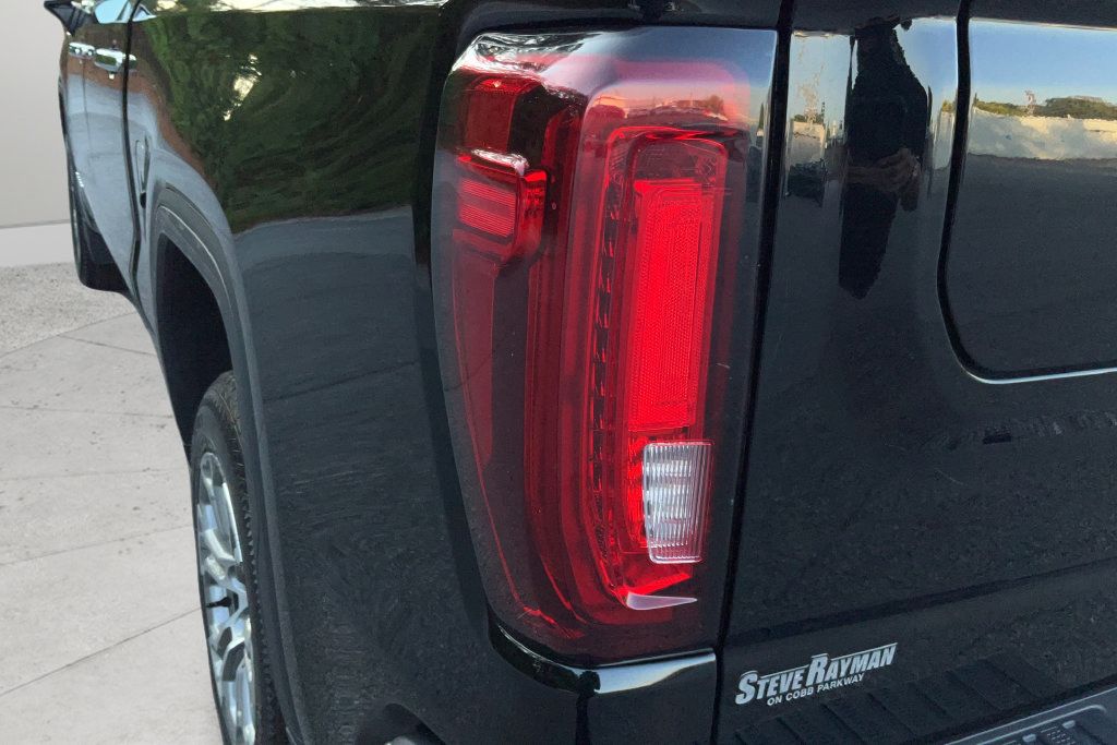 Used 2024 GMC Sierra 1500 SLT RWD image 30