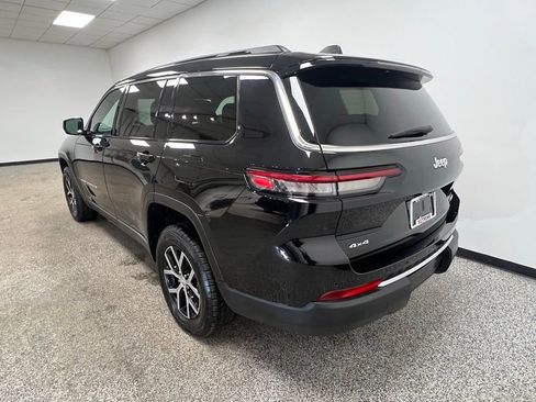 Used 2024 Jeep Grand Cherokee L Limited image 18