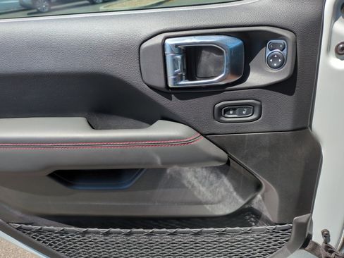 New 2025 Jeep Wrangler Unlimited Rubicon w/ Steel Bumper Group image 13