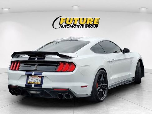 Used 2021 Ford Mustang Shelby GT500 w/ Technology Package RWD image 7