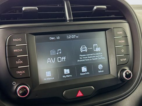 Used 2020 Kia Soul S image 16