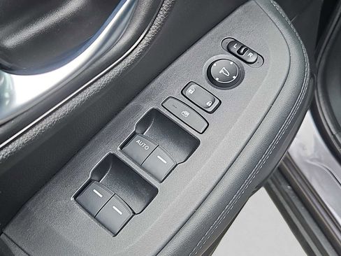 Certified 2023 Honda HR-V LX image 19
