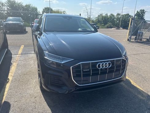 Used 2019 Audi Q8 Prestige AWD/4WD image 5