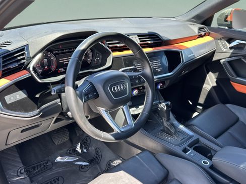 Used 2019 Audi Q3 2.0T Premium Plus w/ Premium Plus Package AWD/4WD image 17