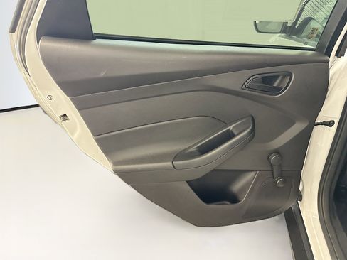 Used 2013 Ford Focus S FWD image 25