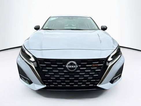 New 2025 Nissan Altima 2.5 SR w/ SR Premium Package image 2