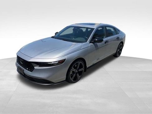 Certified 2025 Honda Accord Sport image 15