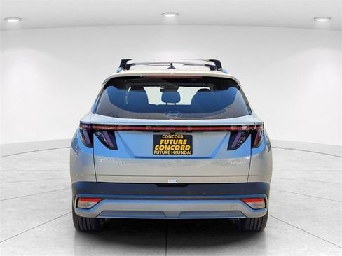 New 2025 Hyundai Tucson Limited image 4
