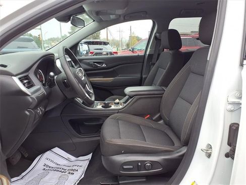 Used 2023 GMC Acadia SLE w/ Driver Convenience Package image 23