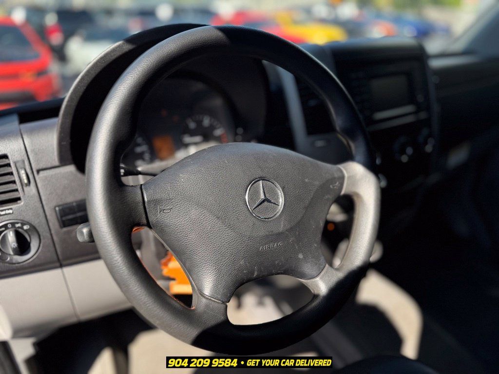 Used 2017 Mercedes-Benz Sprinter 3500 image 10