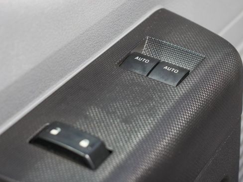 Used 2016 Ford F550 2WD Regular Cab Super Duty image 17